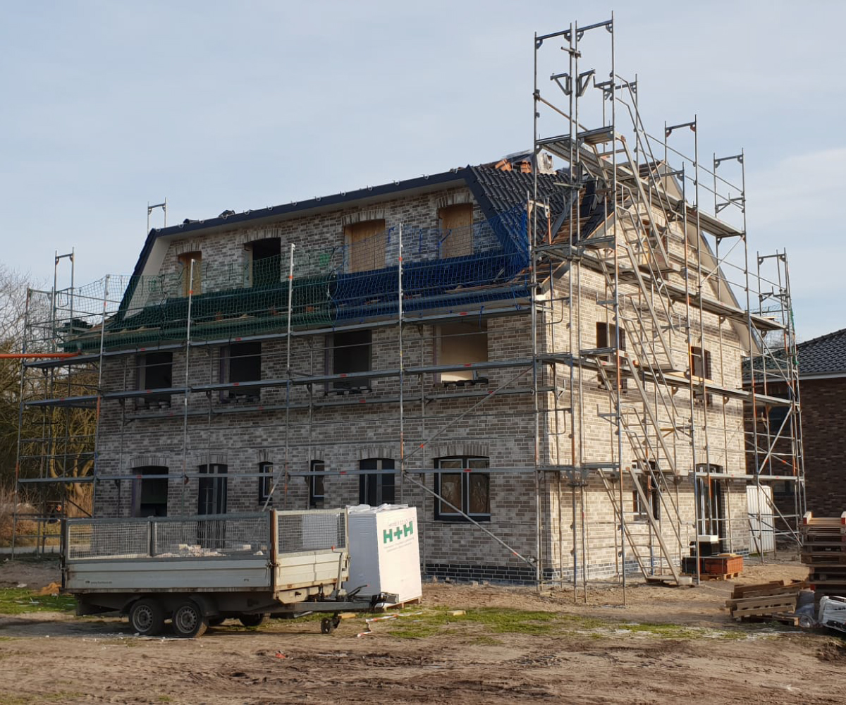 Zeitlose-Architektur-trifft-moderne-Wohnqualität